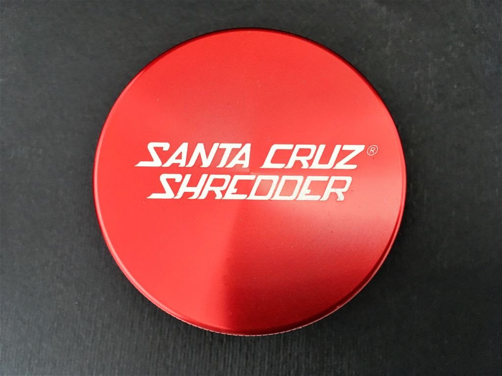 Santa Cruz Shredder medium herb grinder red